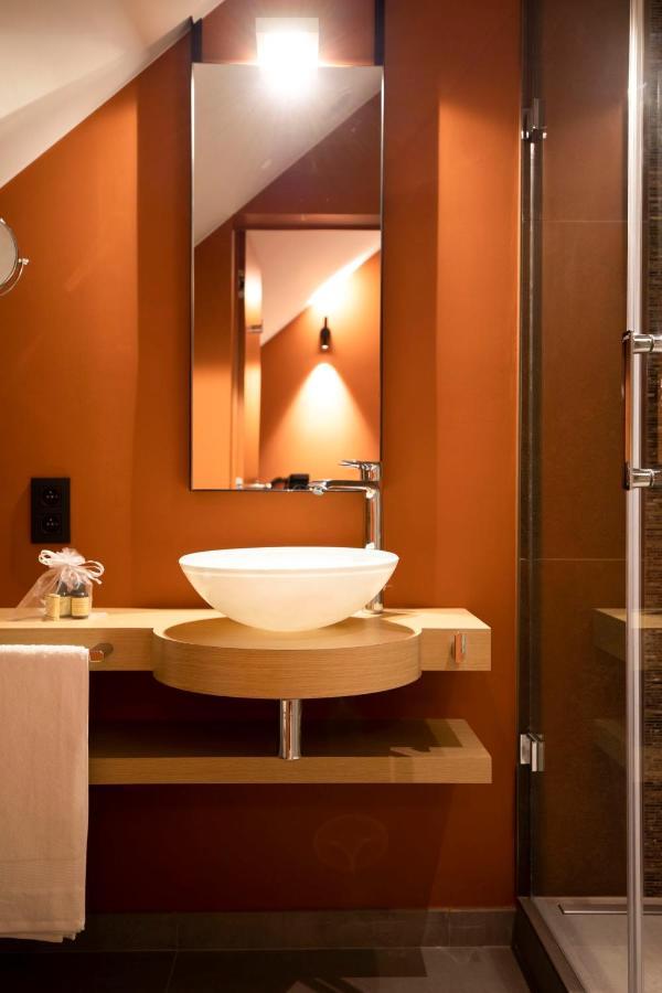 B-Lodge Boutique Hotel Лувен-ла-Нев Екстер'єр фото