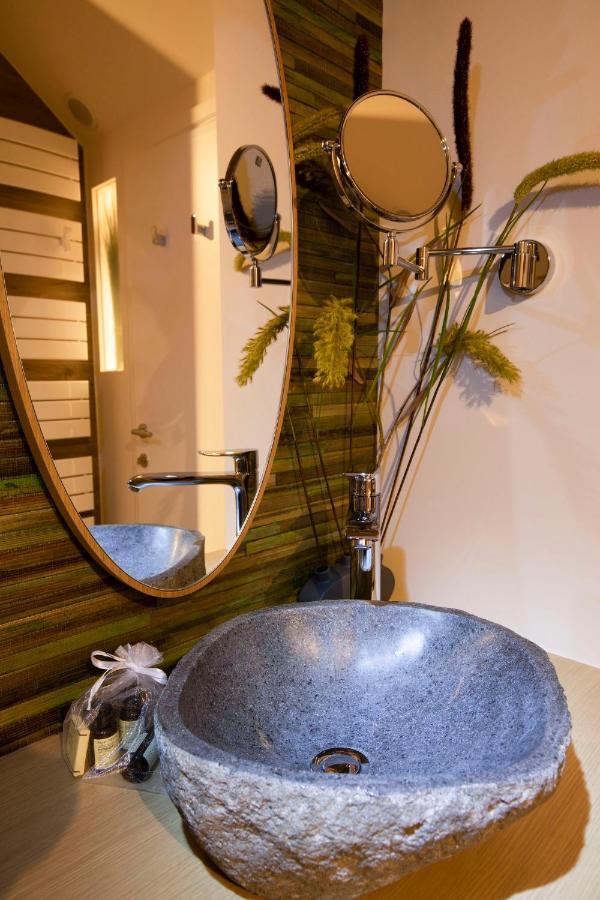 B-Lodge Boutique Hotel Лувен-ла-Нев Екстер'єр фото
